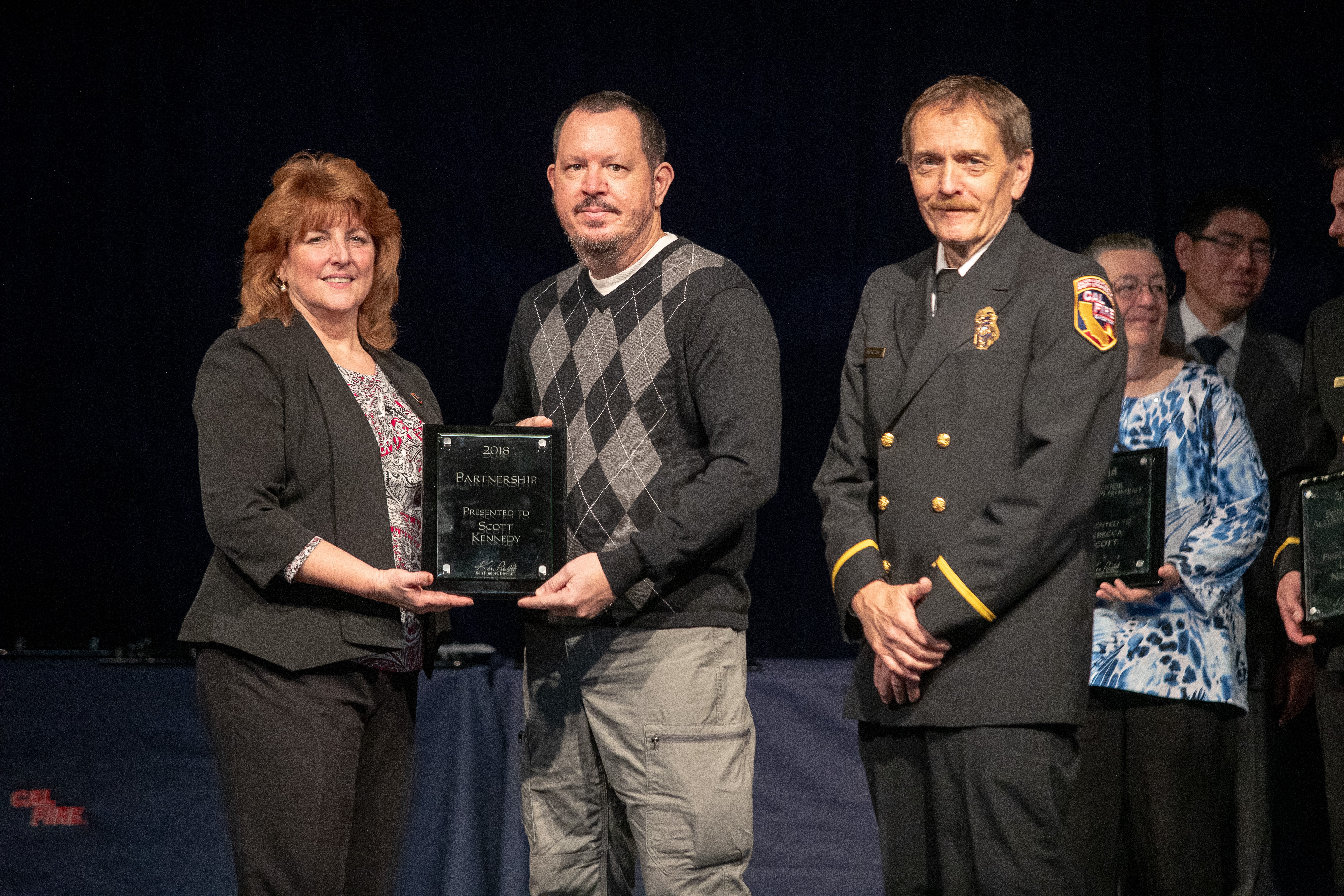 DWR Engineer Scott Kennedy  receives CAL FIRE Director's Award. 
